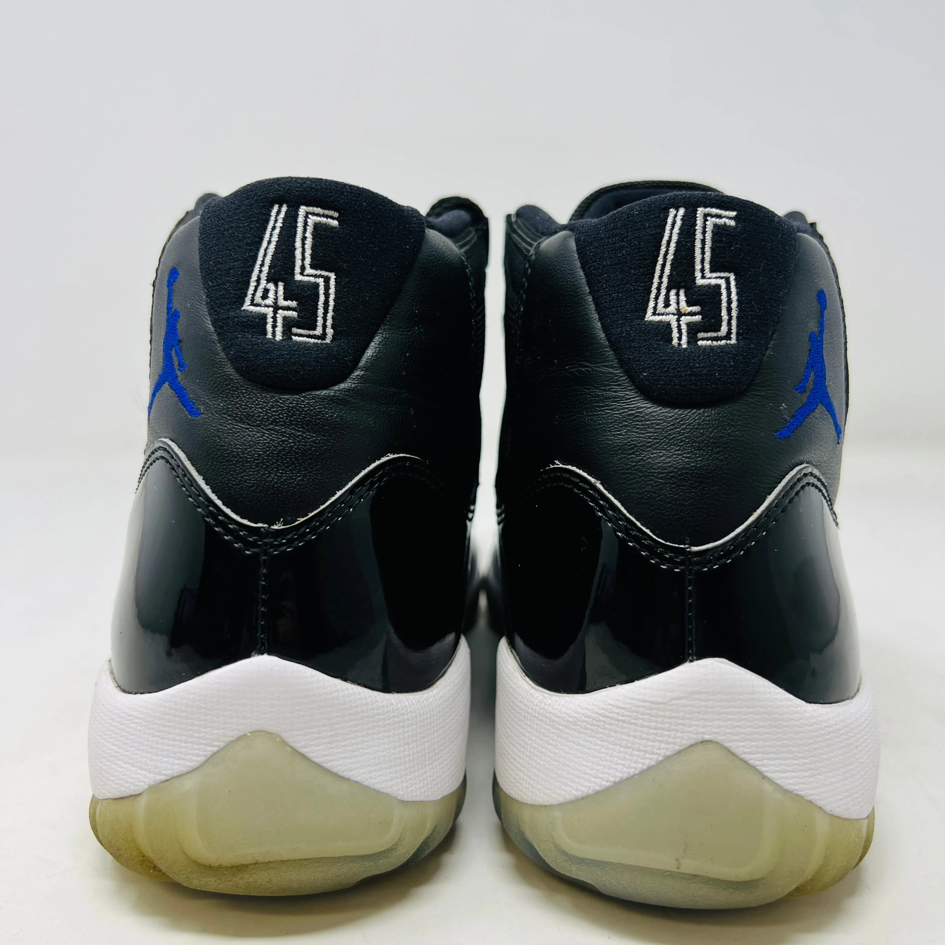 Jordan 11 Retro Space Jam (2016)
