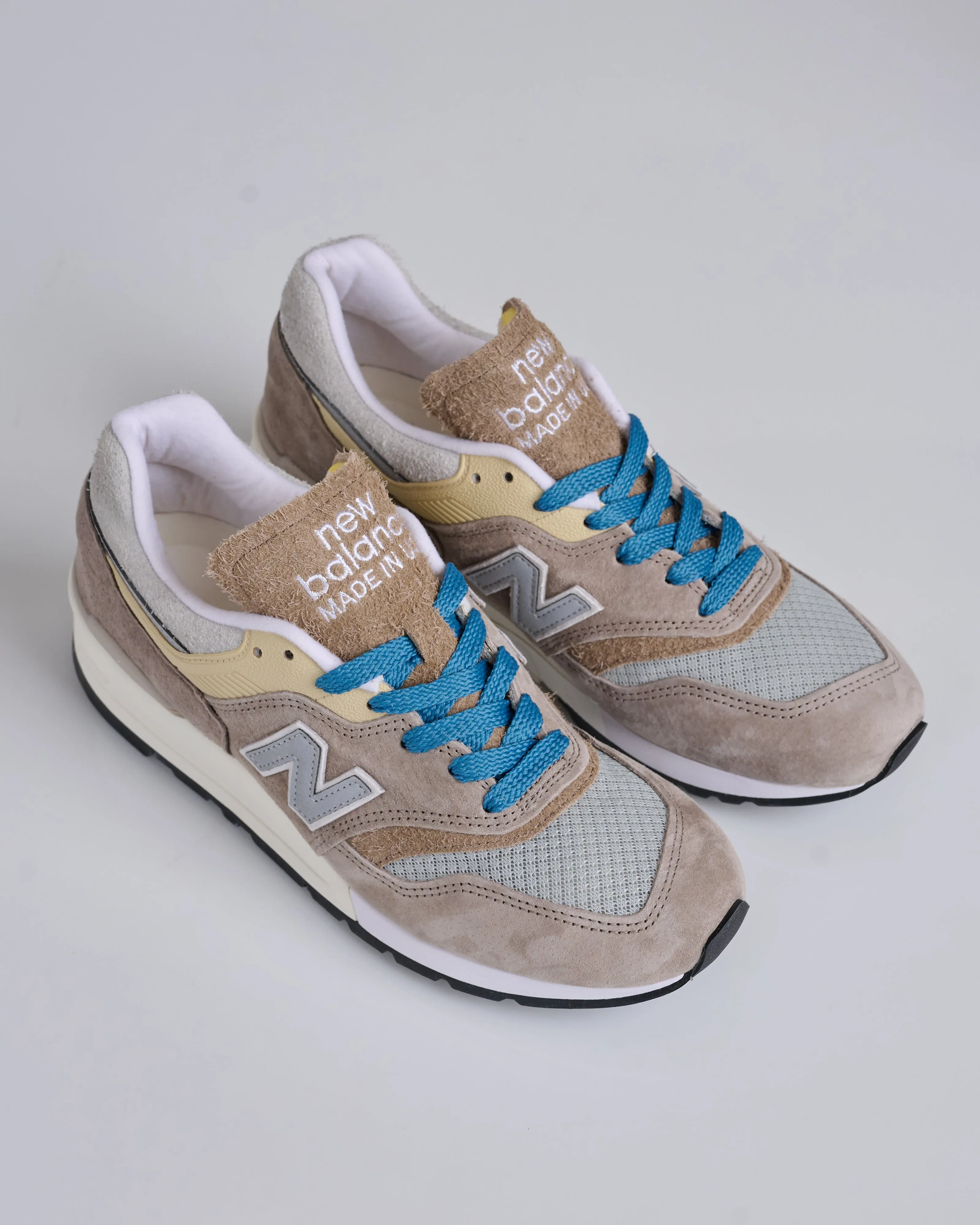 New Balance Made in USA 997 Light Mushroom/Mirage Grey