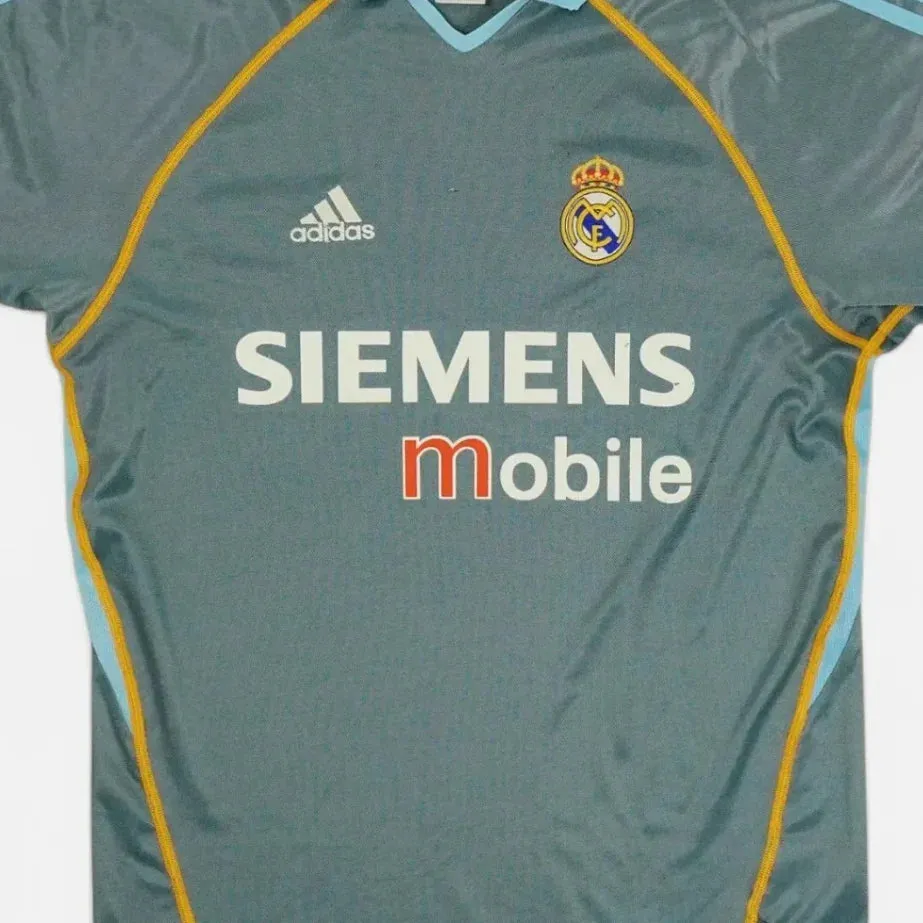 Real Madrid 2004-2005 Adidas Away Jersey (M)