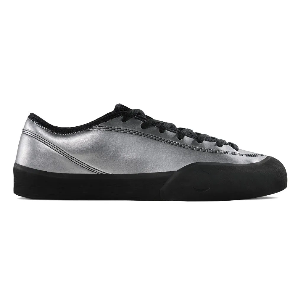 Village PM 1.30PM // Silver/Natural Black
